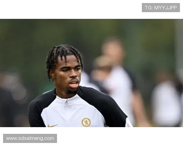 鲁尔丘库埃梅卡膝关节出现问题需休息并控制训练强度以防加重伤情