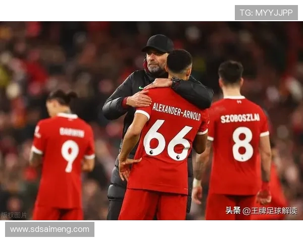 内维尔称利物浦重现曼联辉煌曼城引援质量下滑引发关注 内维尔称利物浦重现曼联辉煌曼城引援质量下滑引发关注